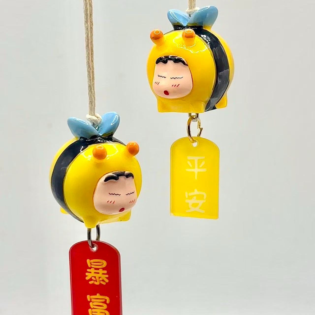 Crayon Shin-chan Bee Cosplay F - đánh giá và giá Car Accessories Papar